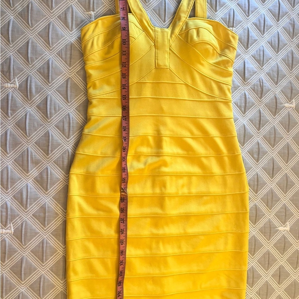 Aidan Mattox Bandage bright Yellow mini Dress size 8 - Picture 3 of 9